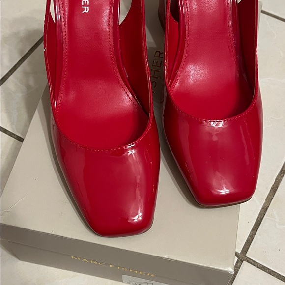 Marc Fisher Glossy Red Slingback Heels - Picture 3 of 11